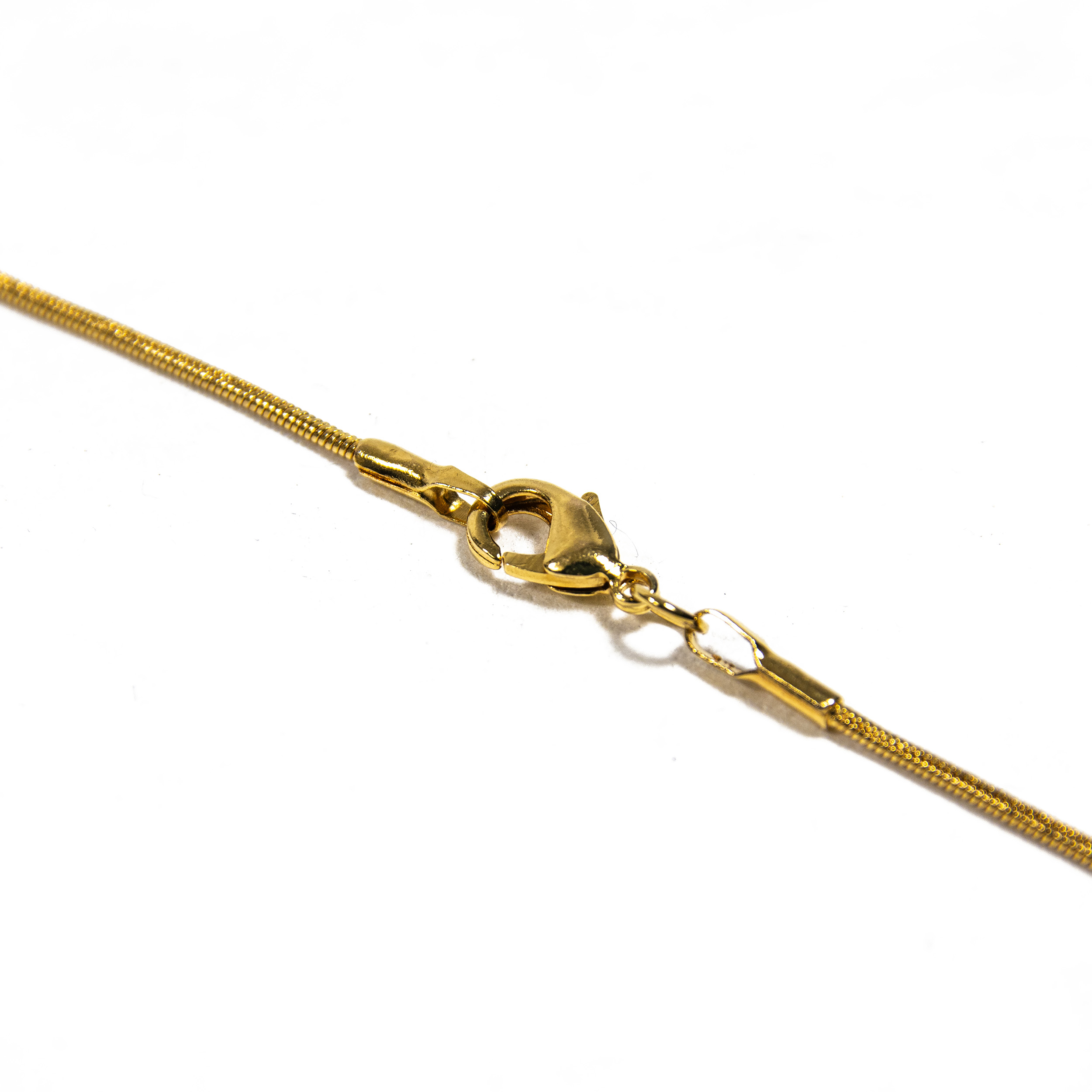 Chaine-plaque-or-8036